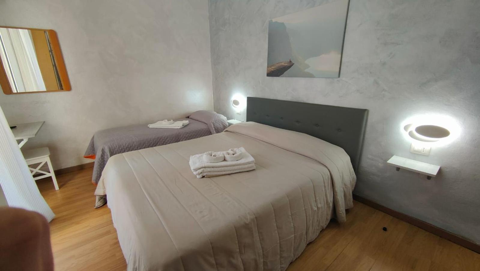 Hotel Eriale Rimini Exteriör bild