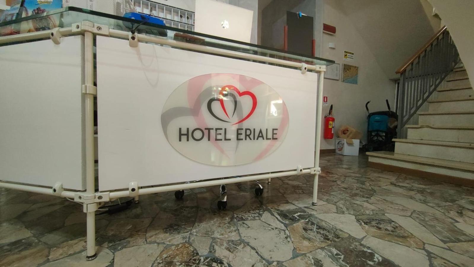 Hotel Eriale Rimini Exteriör bild