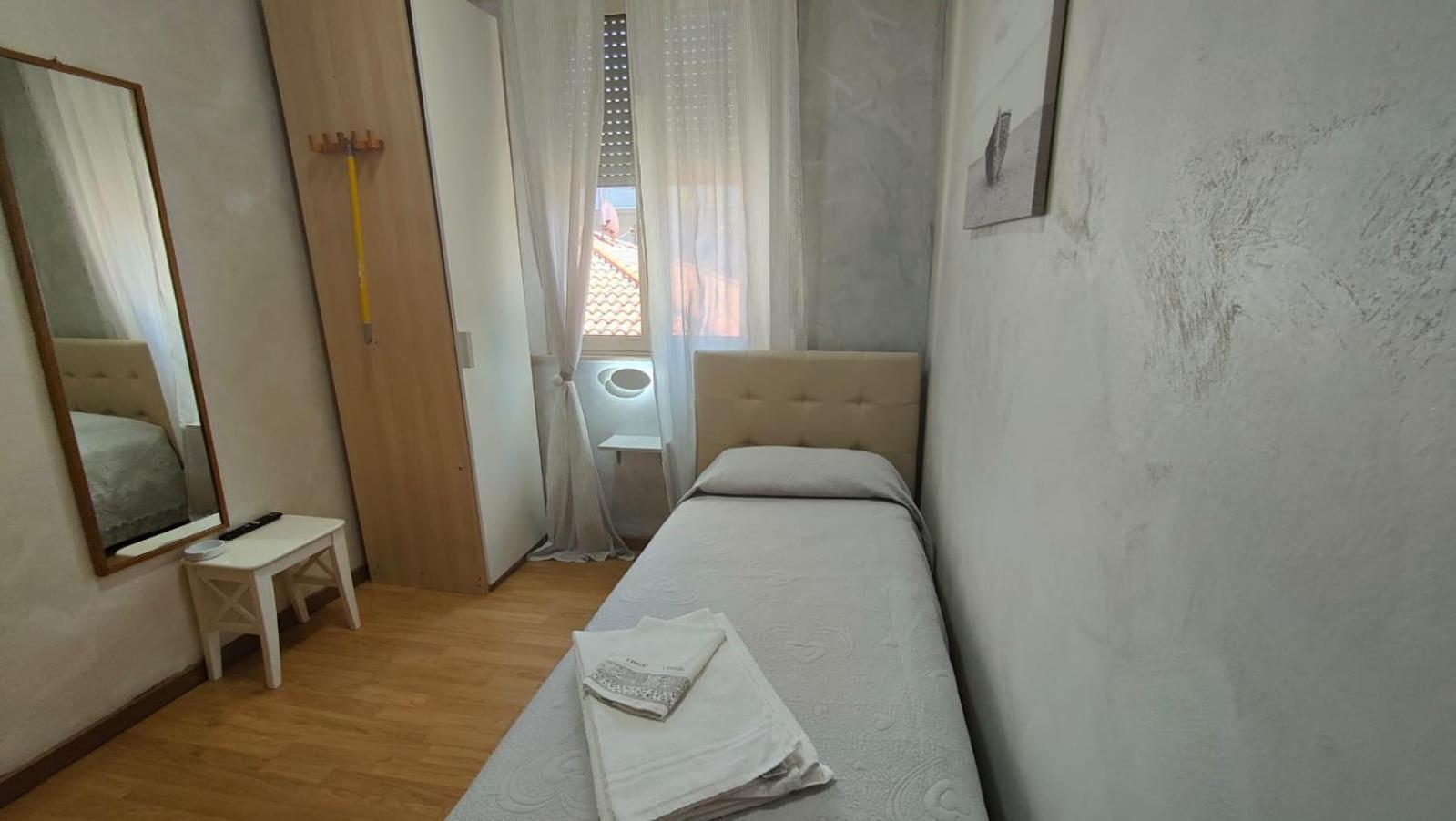 Hotel Eriale Rimini Exteriör bild