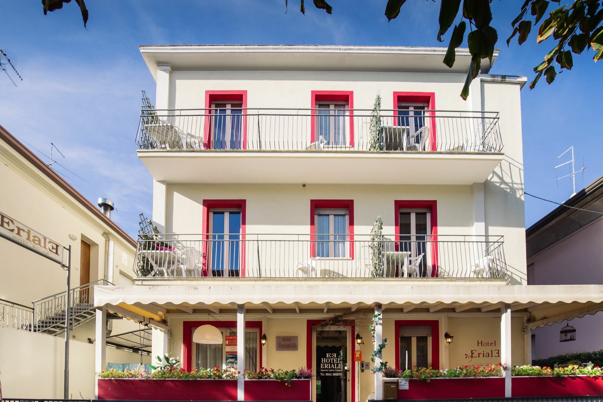 Hotel Eriale Rimini Exteriör bild